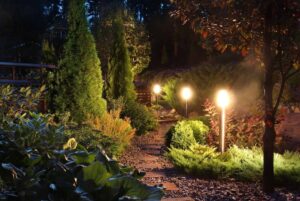 Quelle est la meilleure solution d’éclairage extérieur pour votre jardin ?