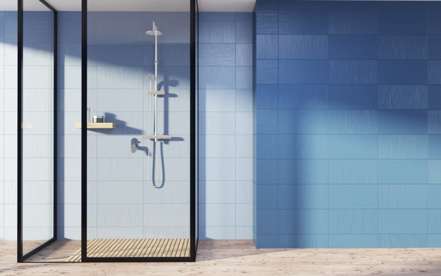 Comment installer une paroi de douche en cinq étapes faciles